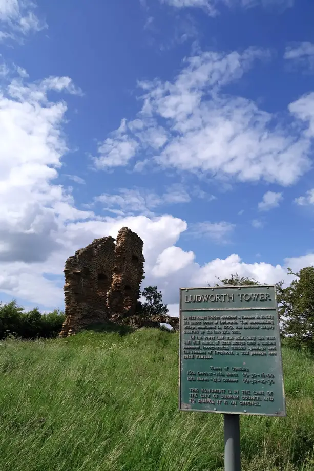 Ludworth Tower (England, c. 1420)